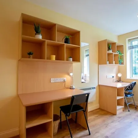 17 - Modern 2br - Sleeps 4