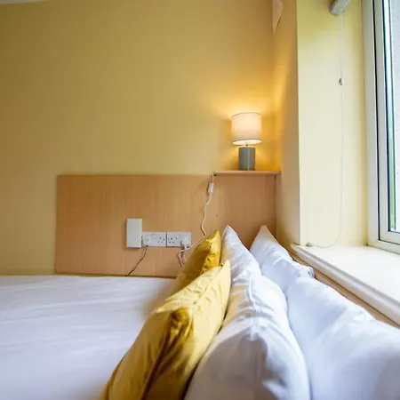 17 - Modern 2br - Sleeps 4 Galway