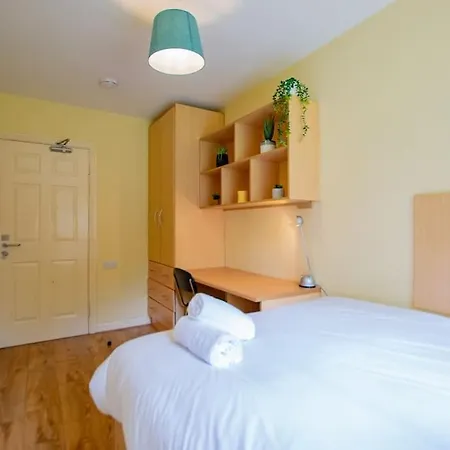 Apartamento 17 - Modern 2br - Sleeps 4 Galway