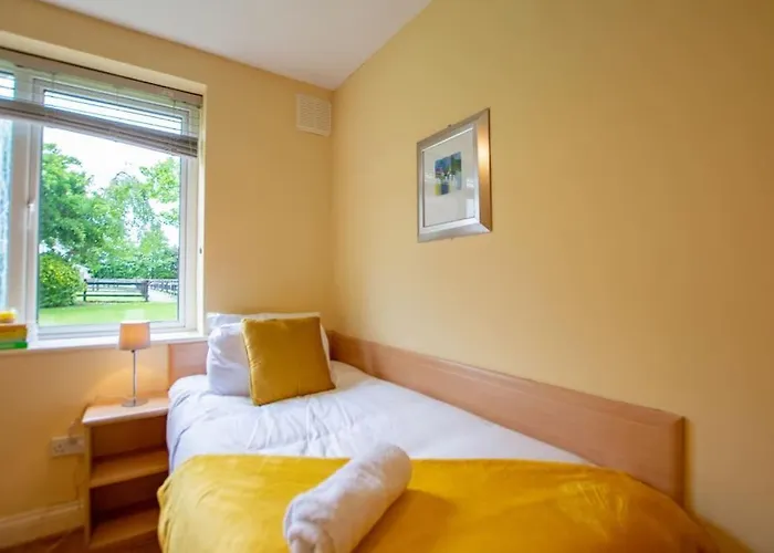 아파트 17 - Spacious 2 Bed With Parking