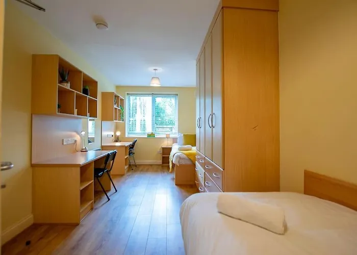 아파트 17 - Spacious 2 Bed With Parking