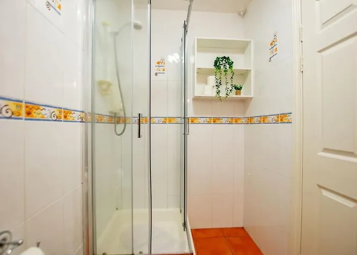 17 - Spacious 2 Bed With Parking 아파트 골웨이