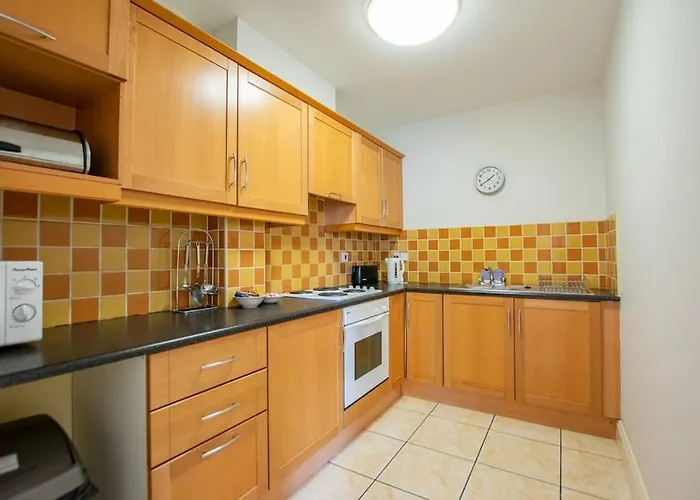 17 - Spacious 2 Bed With Parking * 골웨이